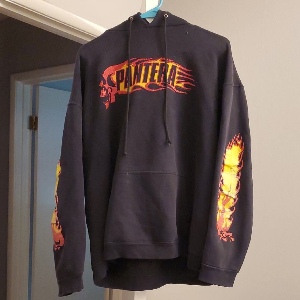 Black Pantera Hoodie with Flame Design XL